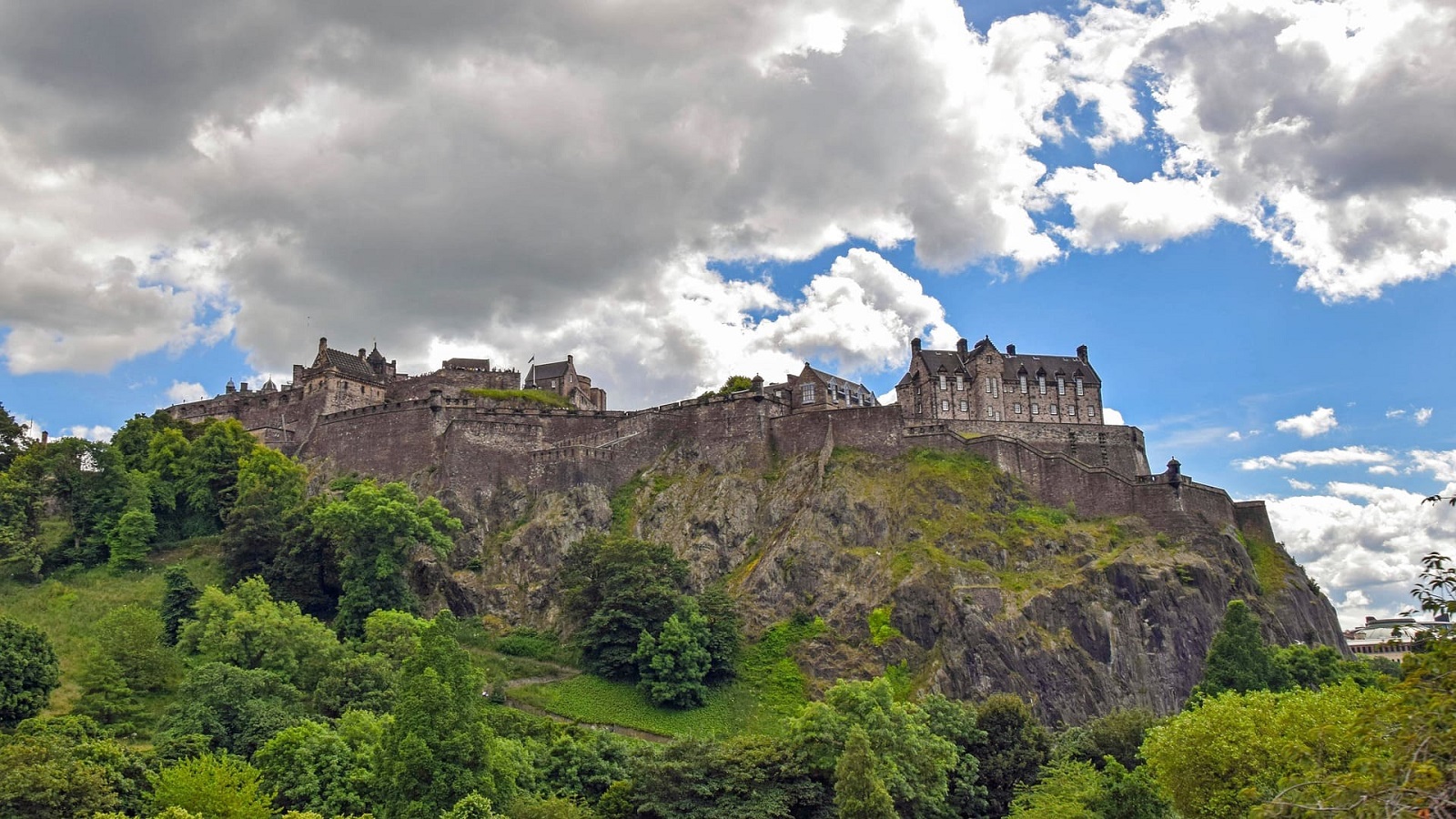  Edimburgo, Castillo y Roca del castillo